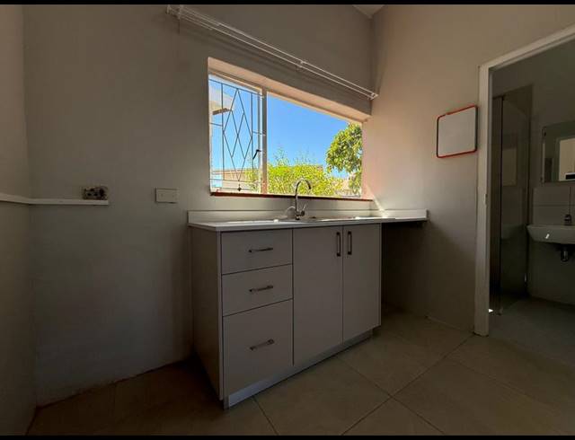 1 BEDROOM PROPERTY TO RENT IN CHRISMAR